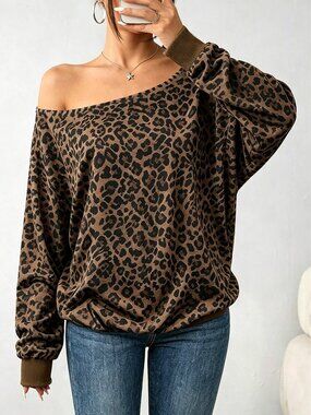 Brown Preppy Women's Leopard Print Loose Fit Boat Neck Sweatshirt